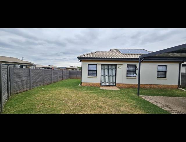 3 BEDROOM HOUSE FOR SALE IN LOTUS GARDENS